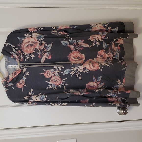Floral Print Hoodie - Picture 1 of 3